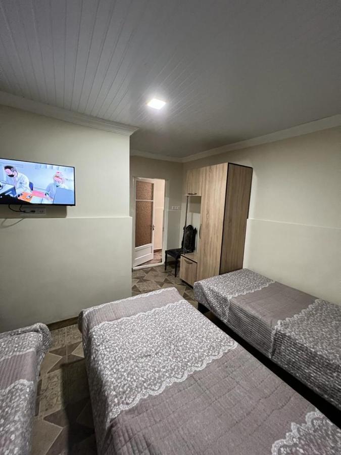 Linda Guest House Батуми Екстериор снимка
