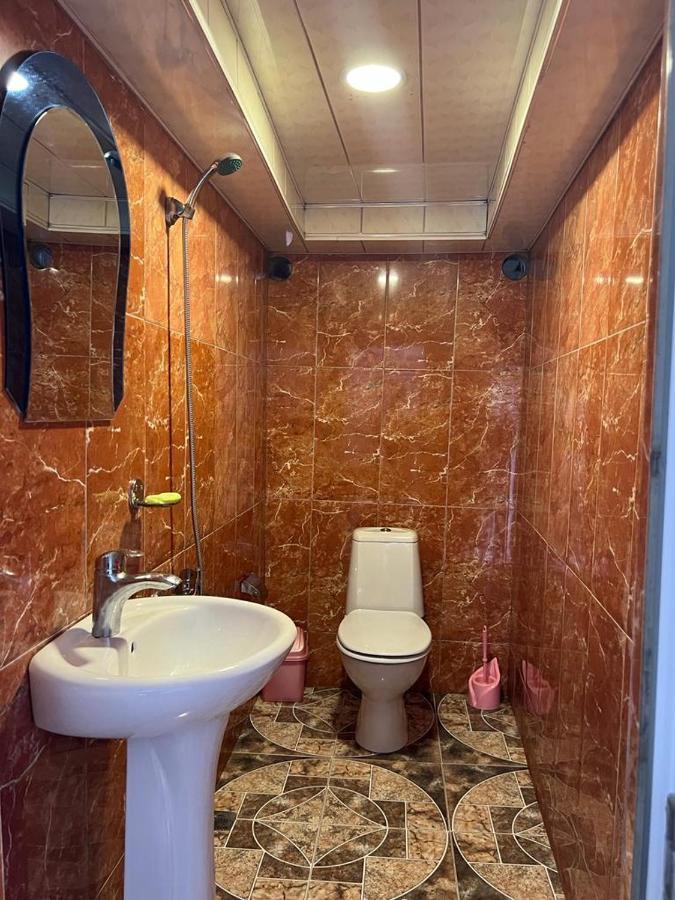 Linda Guest House Батуми Екстериор снимка