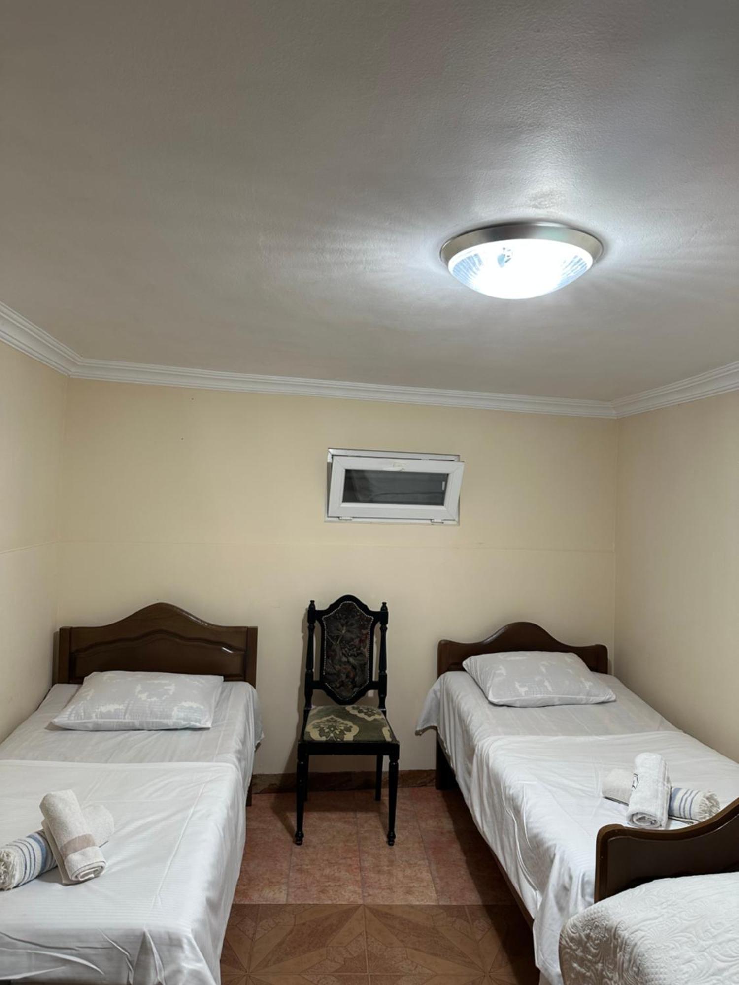 Linda Guest House Батуми Екстериор снимка
