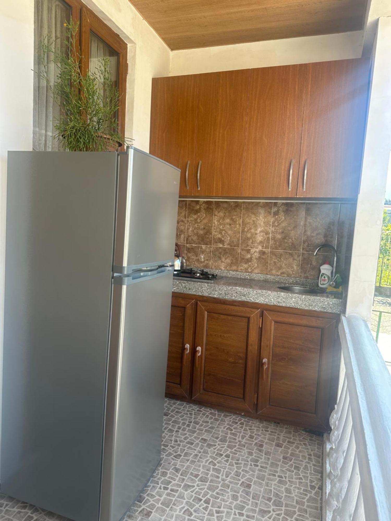 Linda Guest House Батуми Екстериор снимка