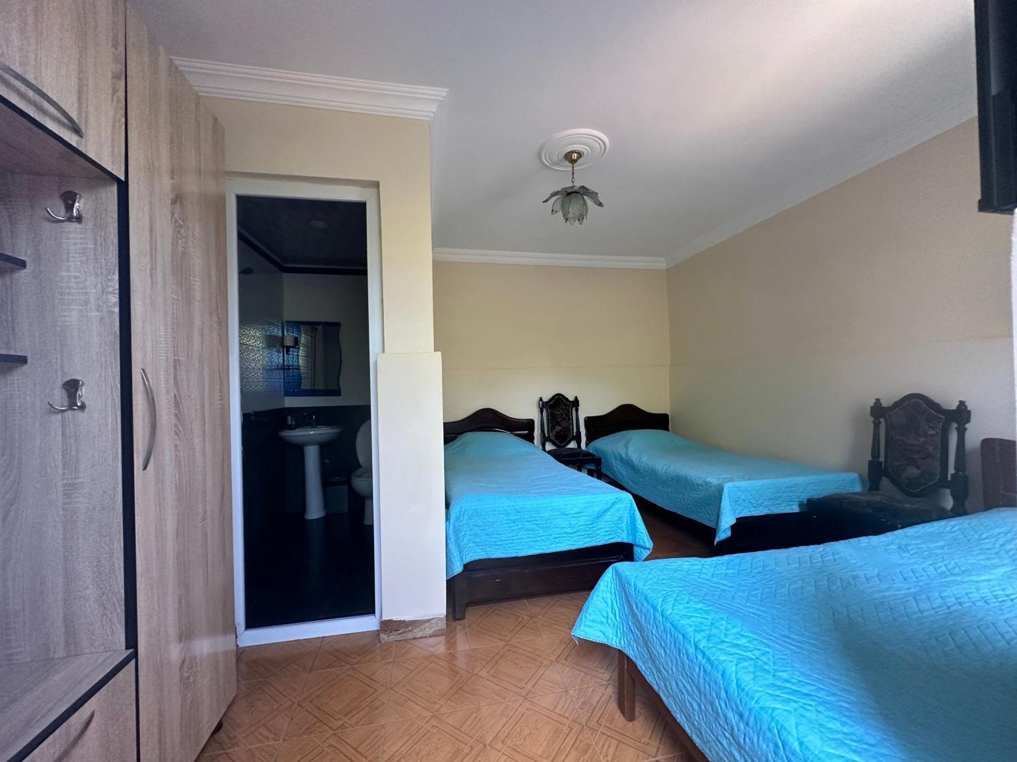 Linda Guest House Батуми Екстериор снимка