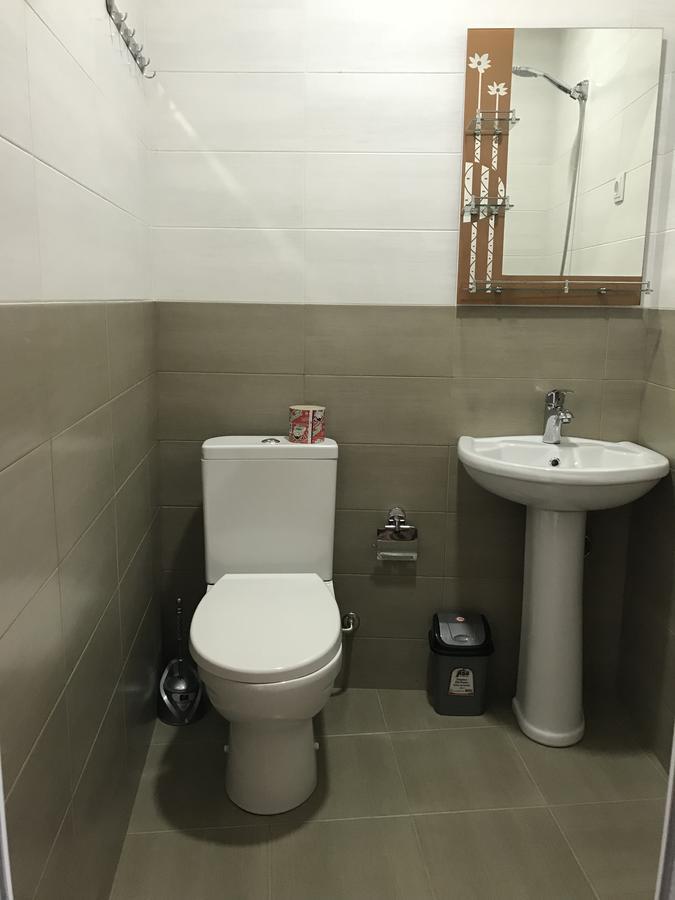 Linda Guest House Батуми Екстериор снимка